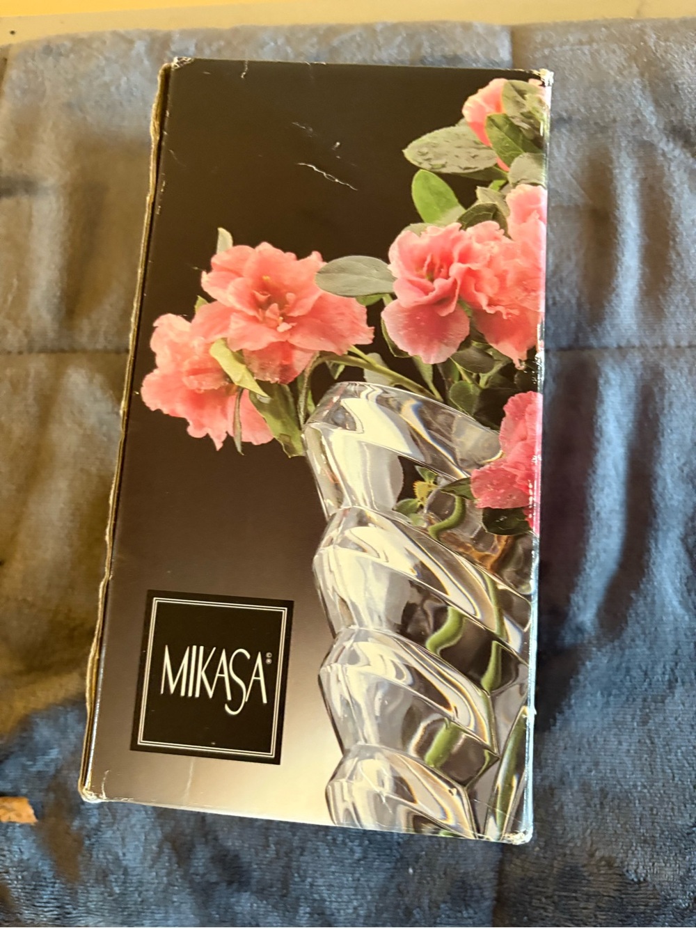 Mikasa Crystal 9in Vase